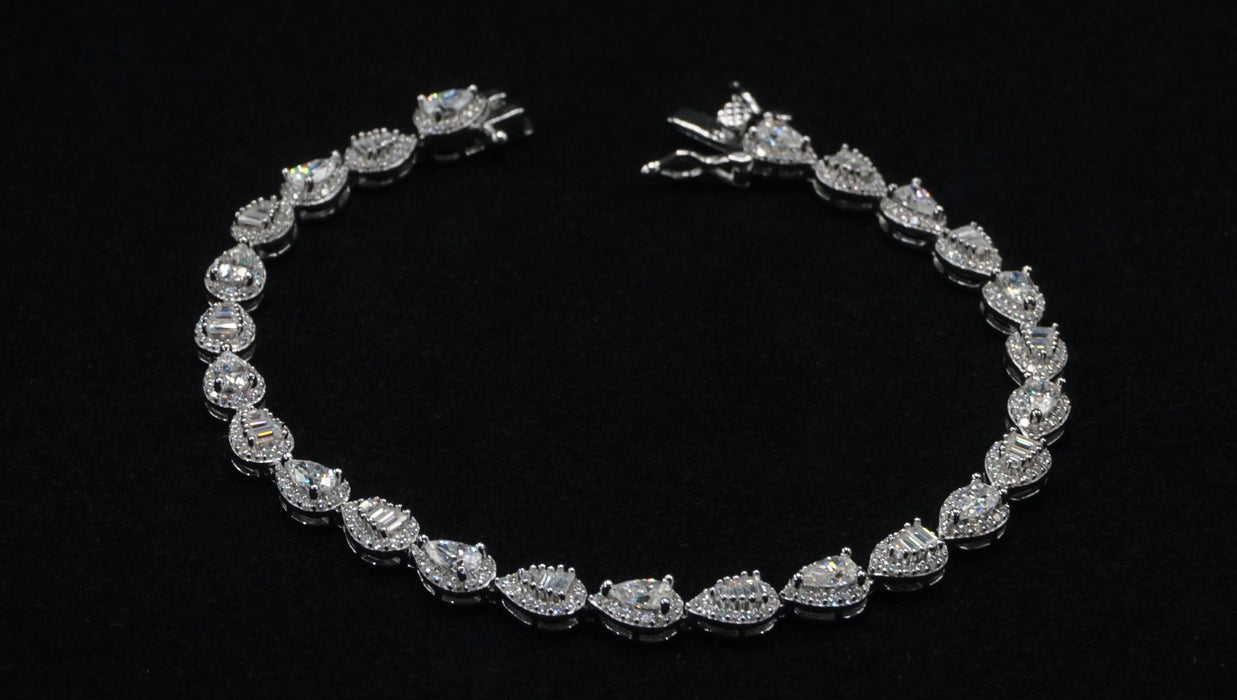 Moissanite Pear Shaped Tennis Bracelet